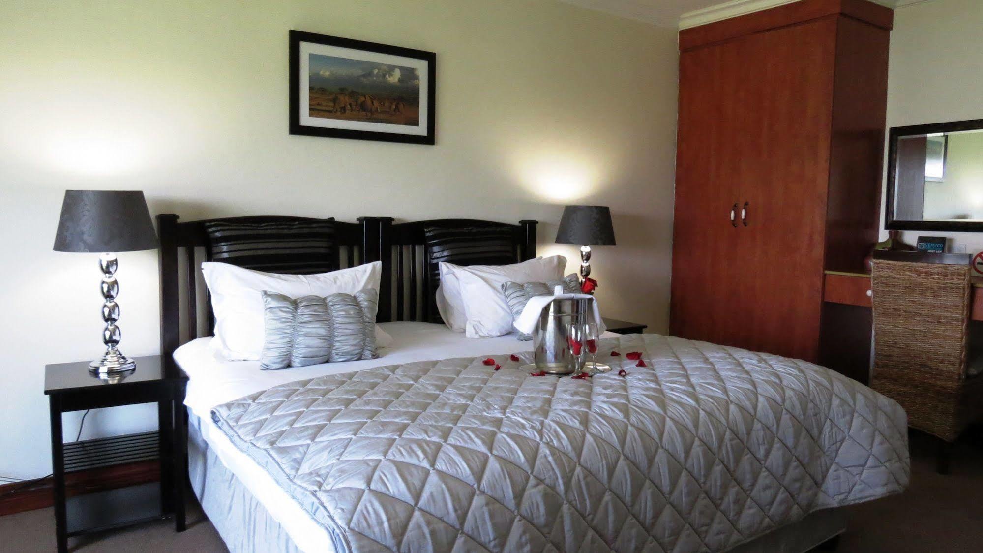 Galagos Lodge Hartbeespoort Extérieur photo