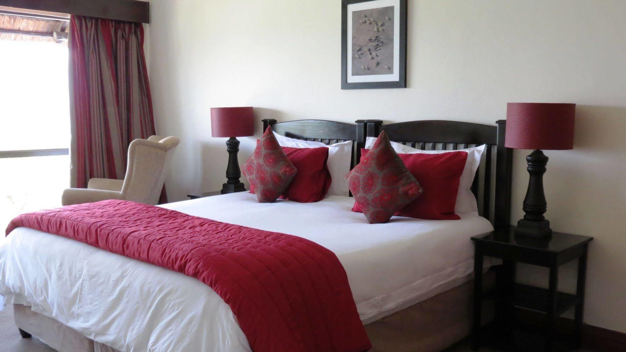 Galagos Lodge Hartbeespoort Extérieur photo
