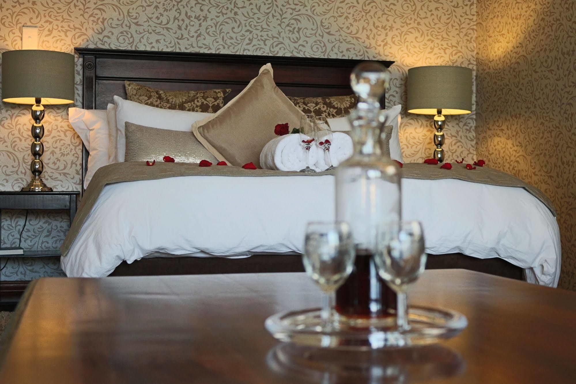 Galagos Lodge Hartbeespoort Extérieur photo
