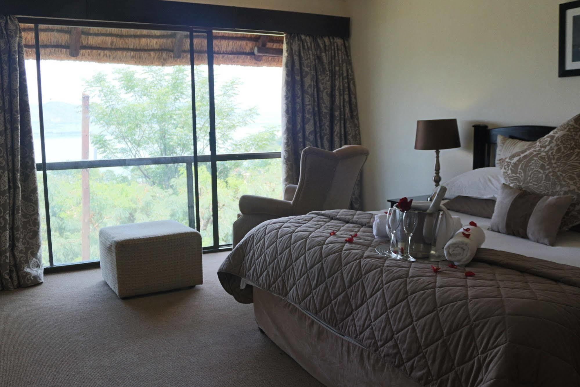 Galagos Lodge Hartbeespoort Extérieur photo