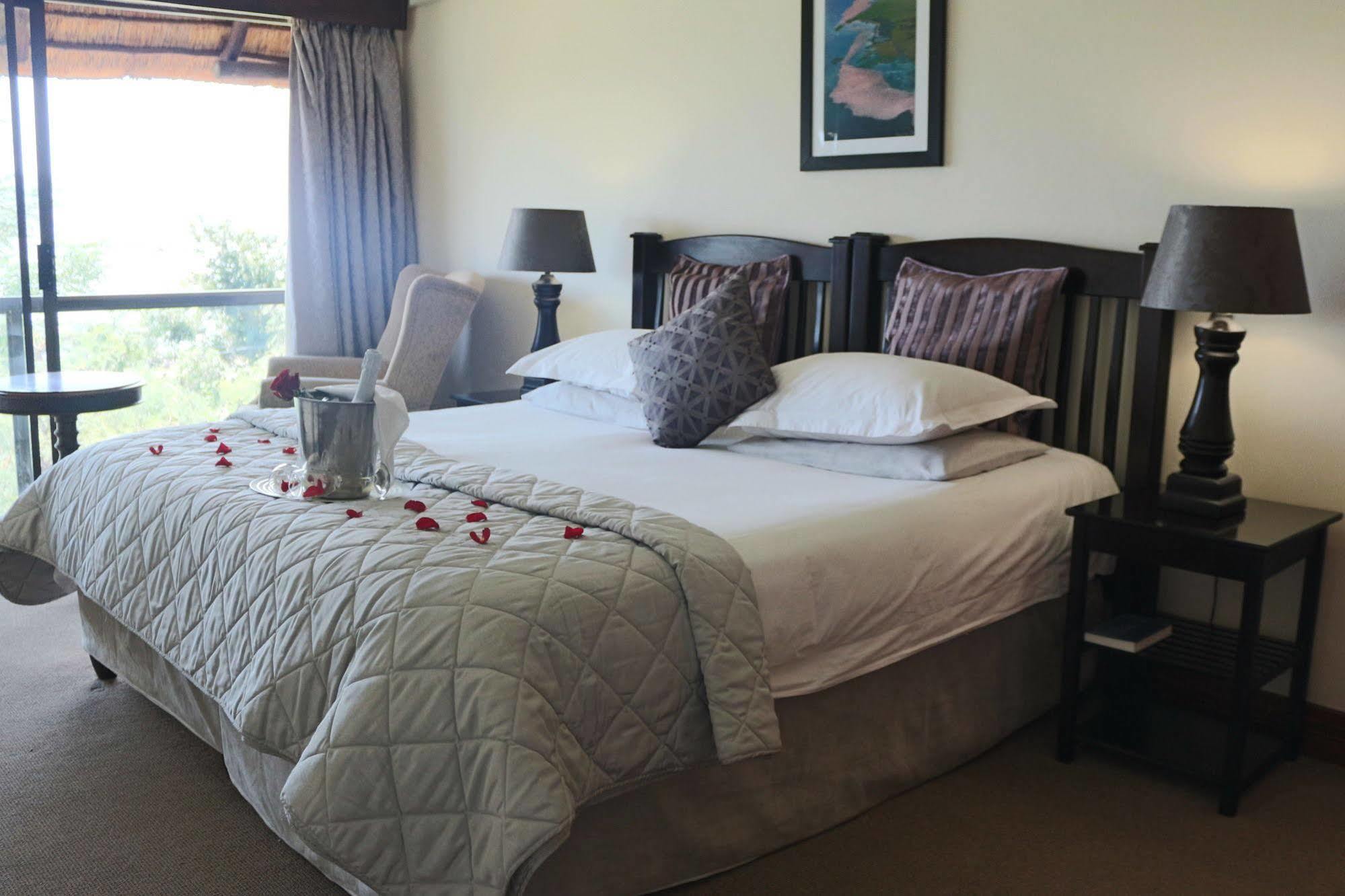 Galagos Lodge Hartbeespoort Extérieur photo